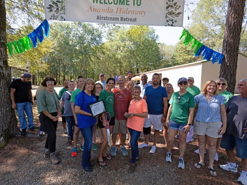 Host your next corporate retreat or team-building event with us! Perfect for groups of all sizes, our retreat can accommodate up to 150 people