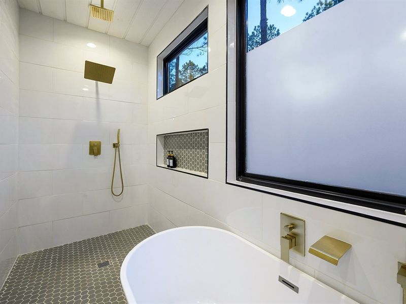 End the day with a peaceful soak and quiet moments