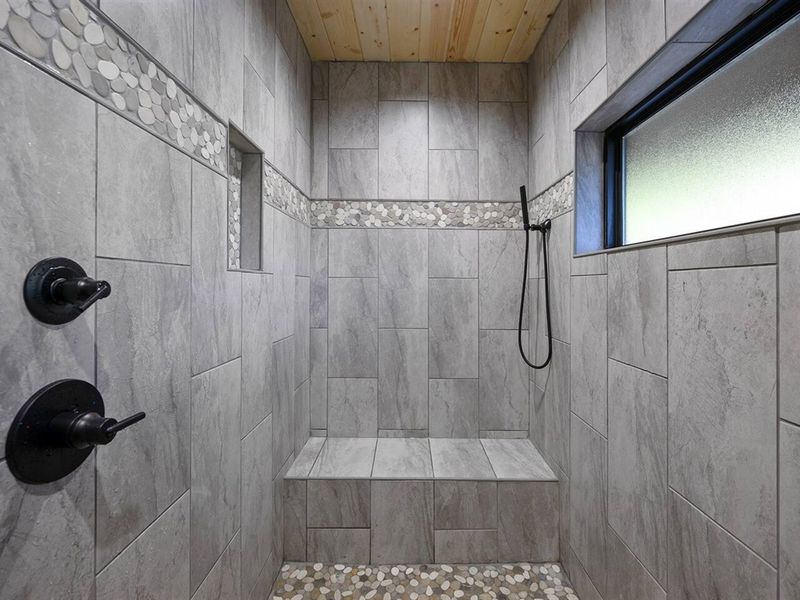Oversized shower King #1
