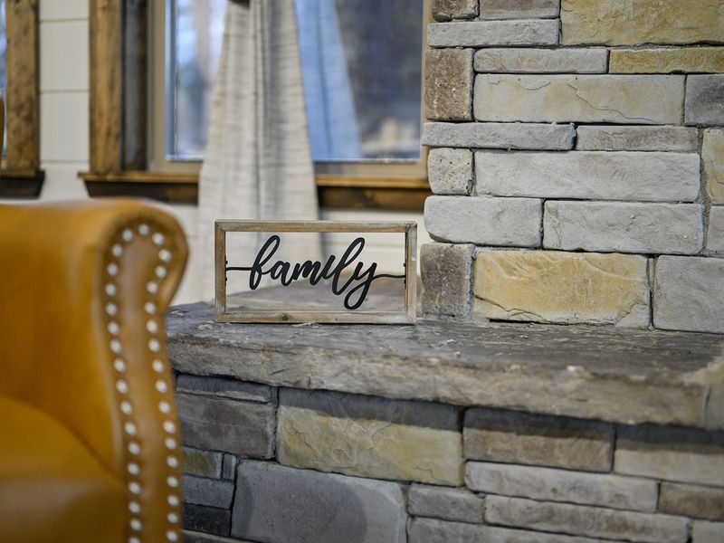 Special touches around the cabin where every detail is crafted to elevate your experience and create lasting memories. Discover the magic in every corner.