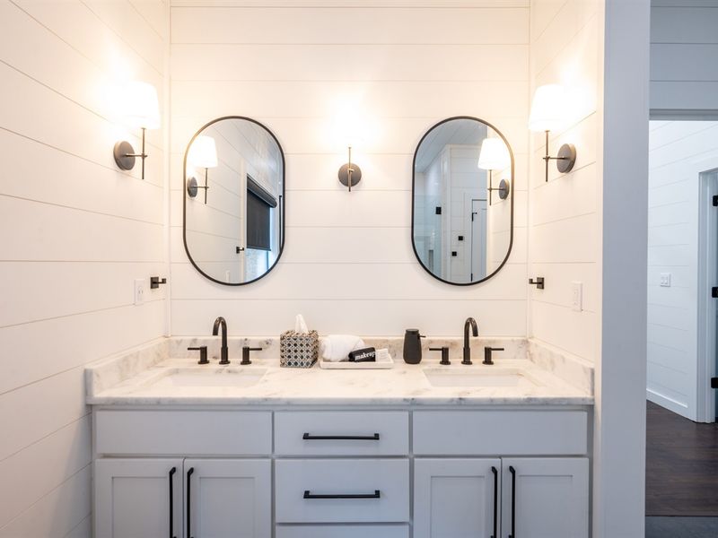 Double vanity