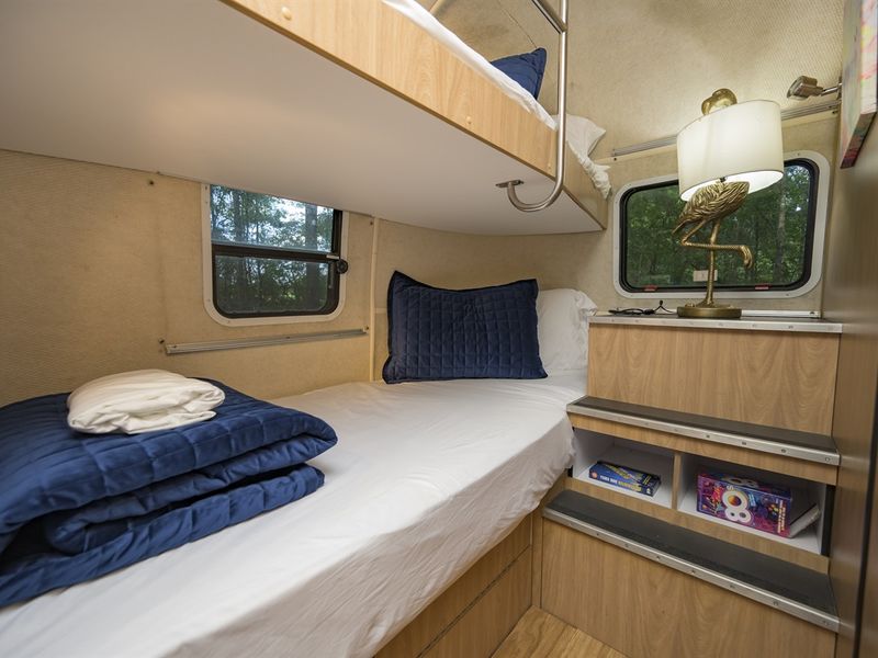 Indiana Tulip Airstream bedroom
