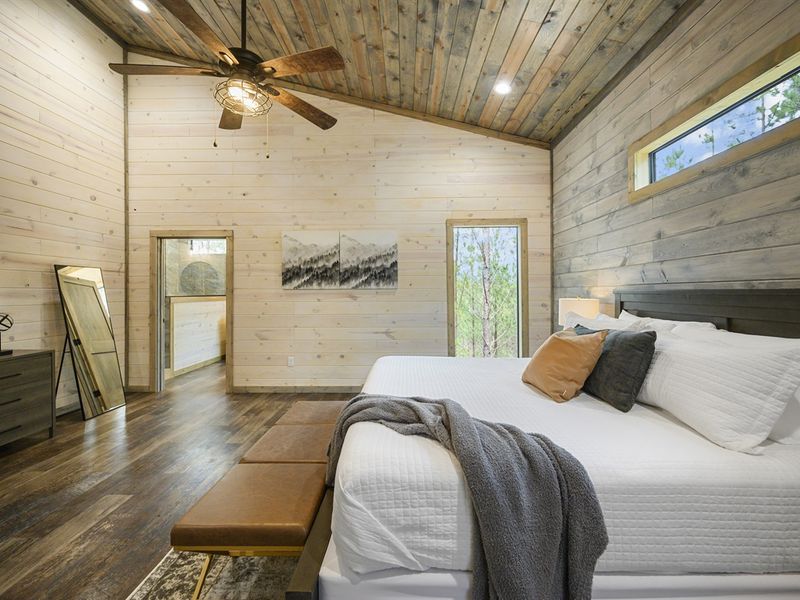 Peaceful vibes in this cozy king bedroom