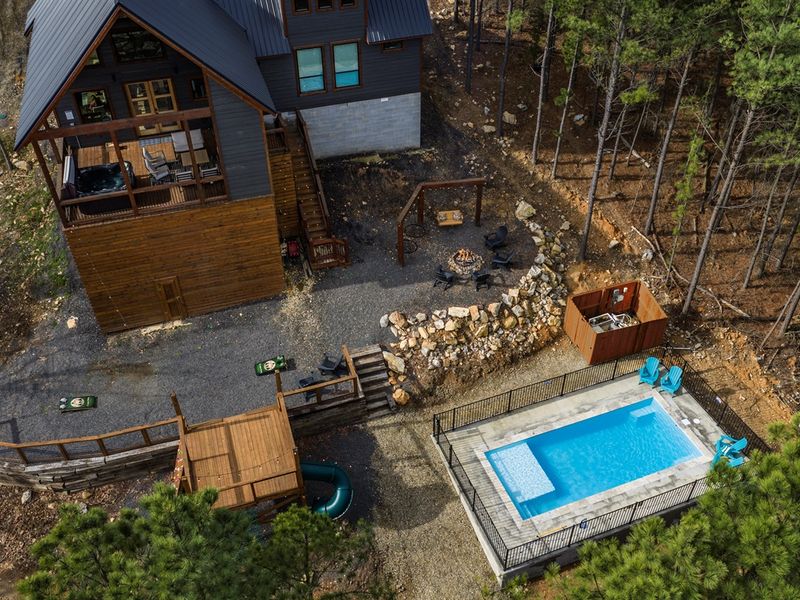 Complete privacy. Complete luxury. Completely yours
