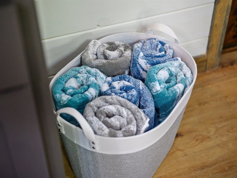 Added Convenience: Extra towels available for your comfort