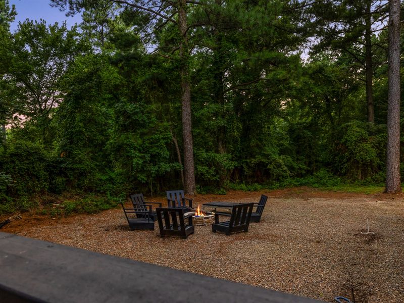 End your day under the stars with warmth and mountain charm.
