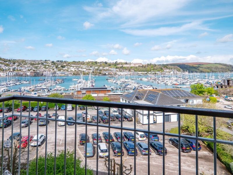 9 riverside wharf
