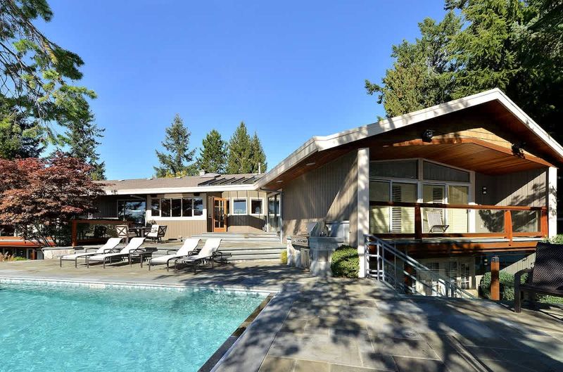 Incredible vacation lodge. 