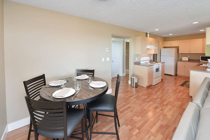 Main level suite dining space. 