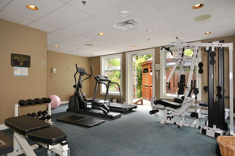 Communal 24-hour fitness centre