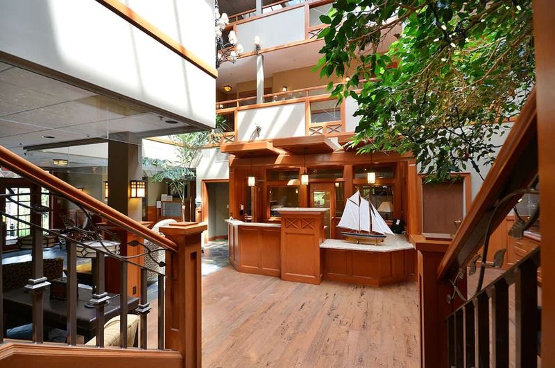 Spacious main floor foyer