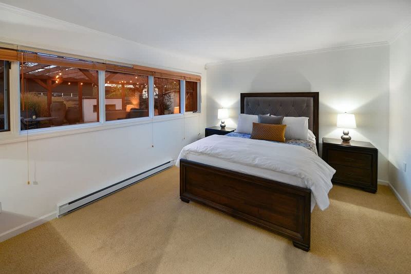 Third bedroom with queen bed.