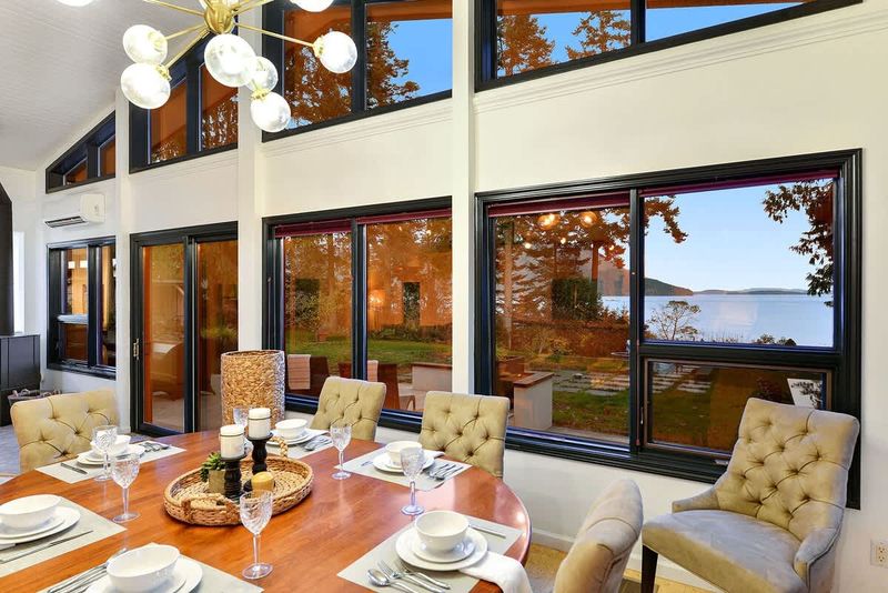 Gorgeous Dining Room with Amazing Views.