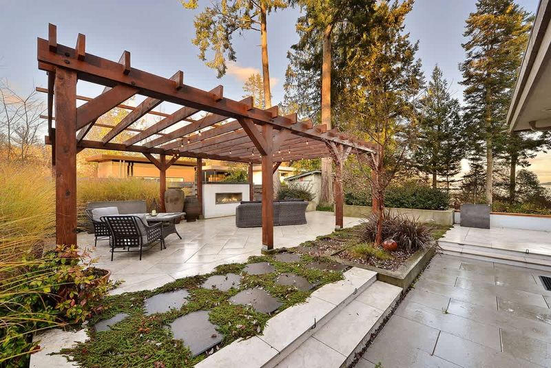 Lots of outdoor living spaces to enjoy.