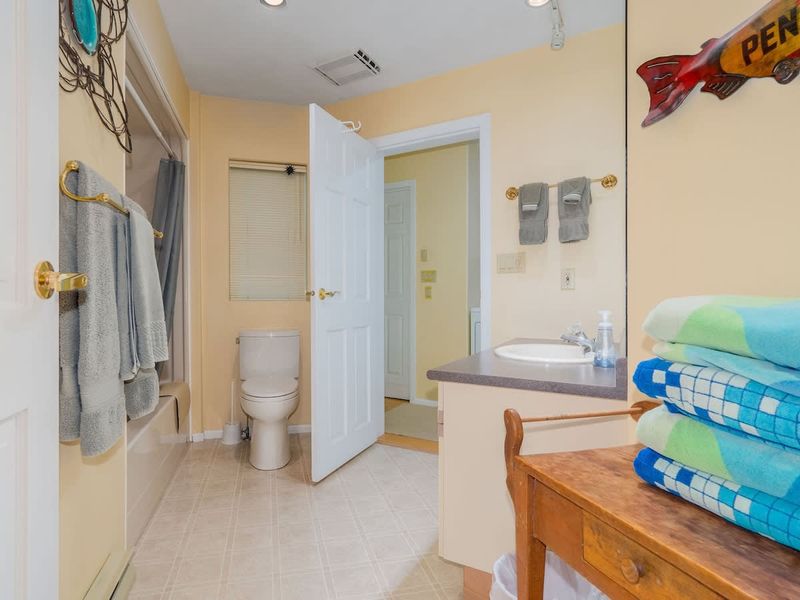 Main level bathroom.