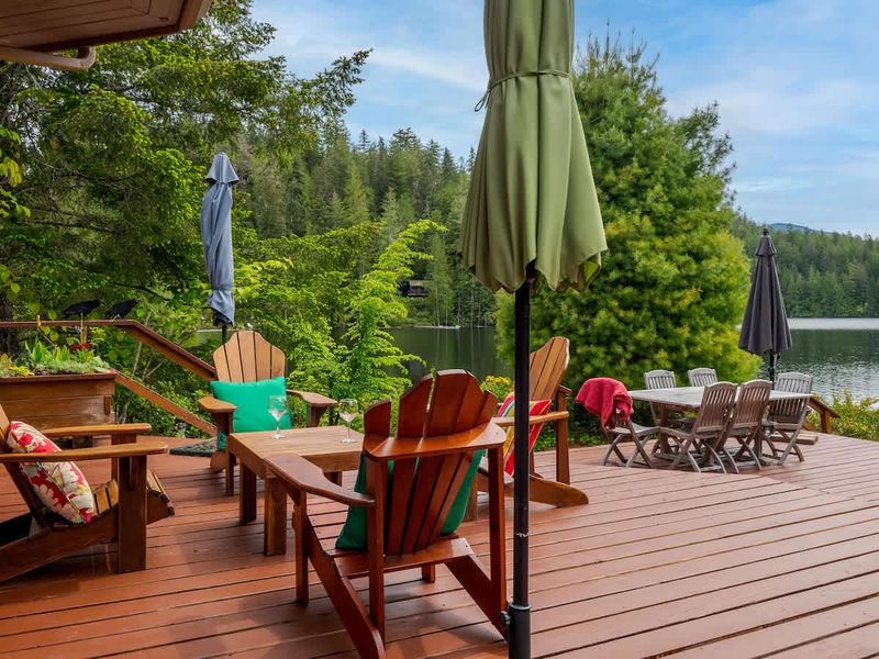 Lakeside living spaces are amazing. 