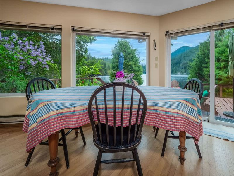 Open plan dining room with views. 