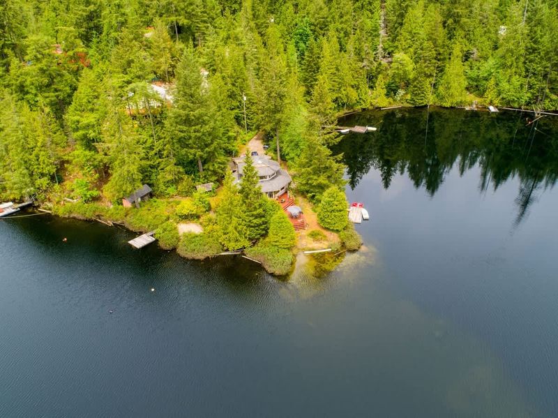 North Lake Waterfront Home on the point. 