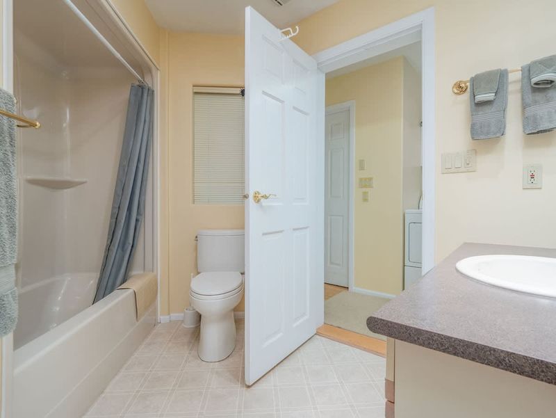Main level bathroom.