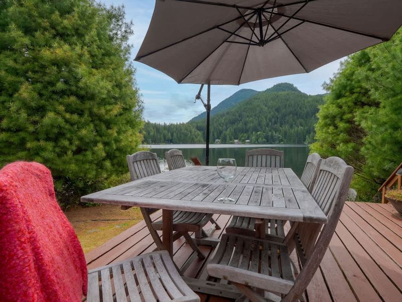 Lakeside living spaces are amazing. 