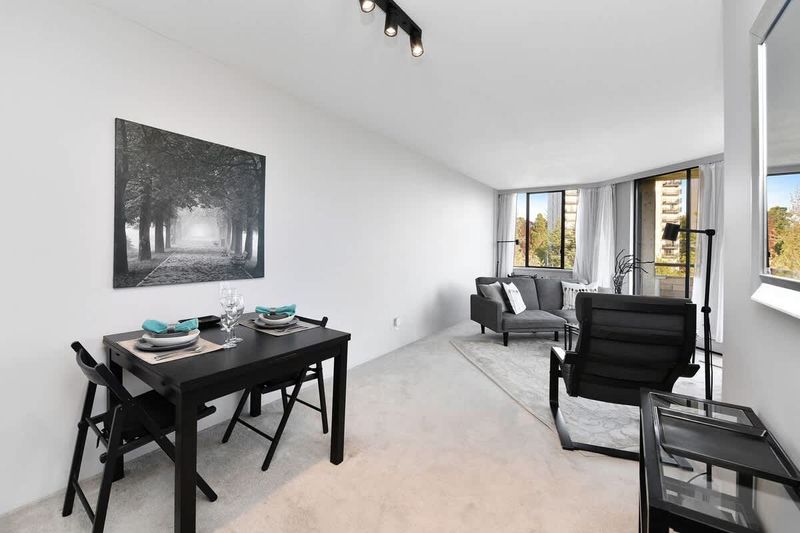 Modern dining space for 2.