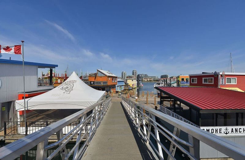 Just steps away from Fisherman's Wharf. 
