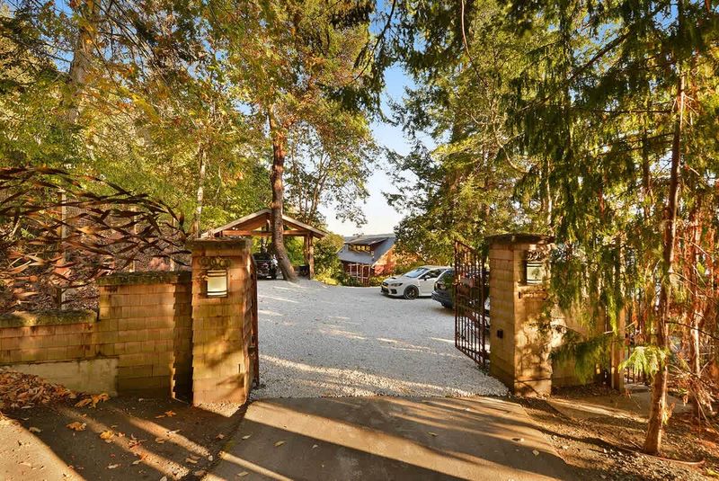 Gated property for privacy.