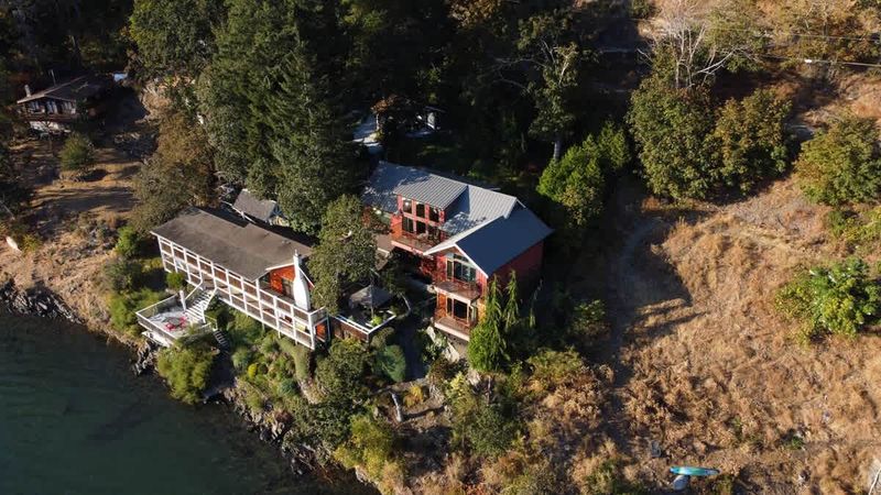 Flyover view of the tree house suites property.