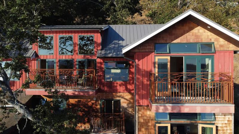 Tree House Two Bedroom Suite on the Top Floor.