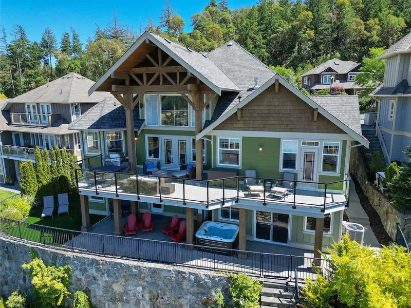 Mount Finlayson View Villa. back, view, and garden terrace side.