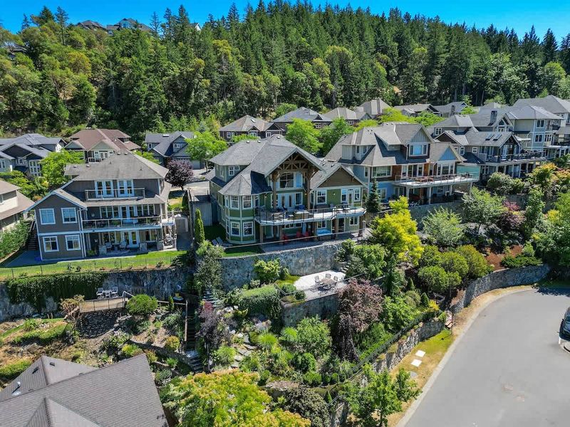 Mount Finlayson View Villa. back, view, and garden terrace side.