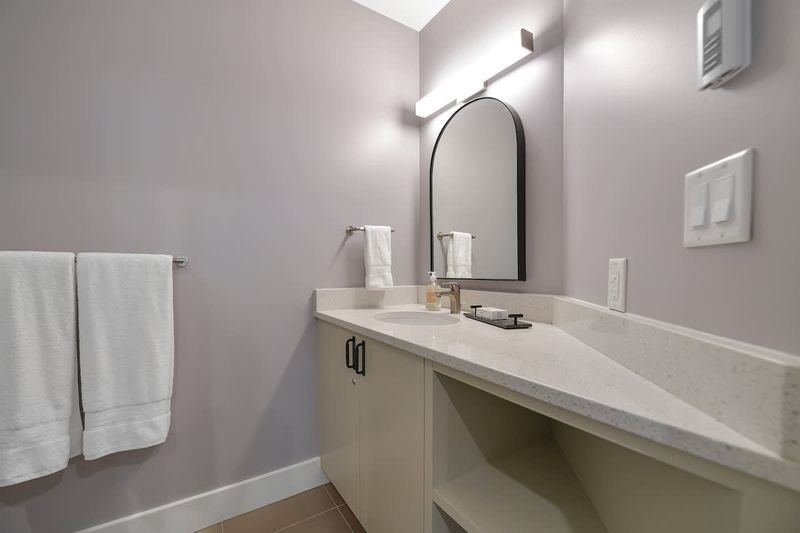 Second ensuite bathroom on the upper floor.