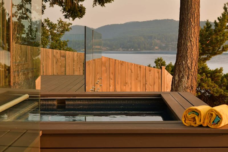 Hot tubs makes you body feel free all seasons.
