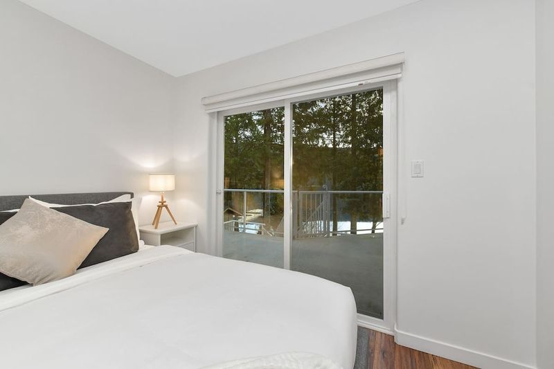 Main Floor Queen Bedroom 2