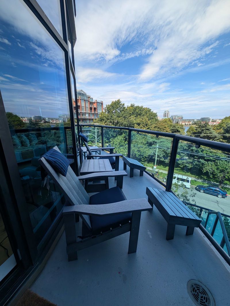 Private balcony with harbour views