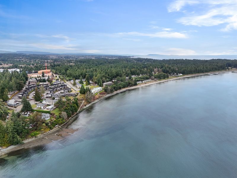 Craig Bay with the tide in. Tide drains the bay providing massive sandy beaches to explore.