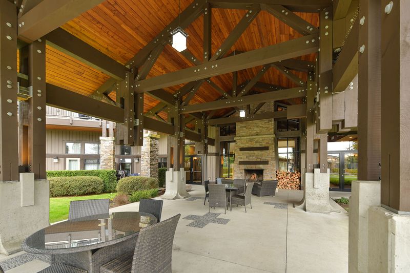 Sunridge Resort common area outdoor patio spaces.