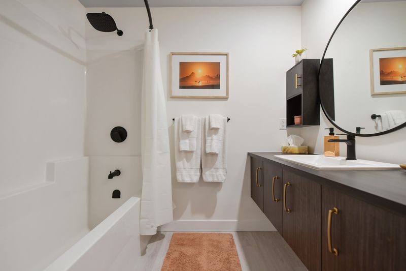 Master Ensuite Bathroom