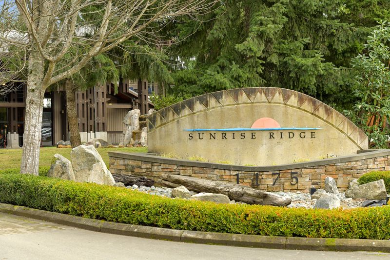 Sunrise Ridge resort sign