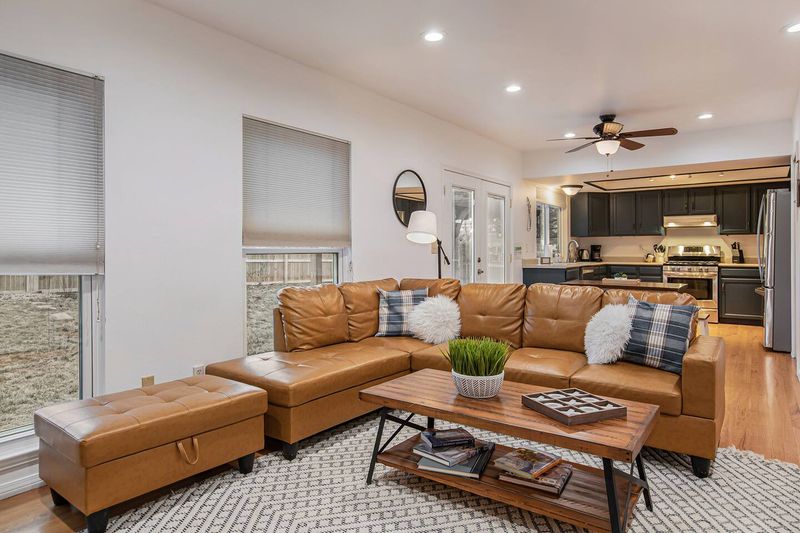 00afd215 abfc 4200 b6f2 6e0e5710c832 homerunner