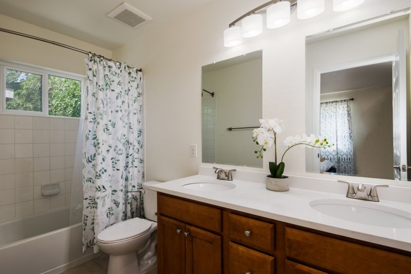 0275f033 6341 48e8 b2cc 5382f69e3441 homerunner