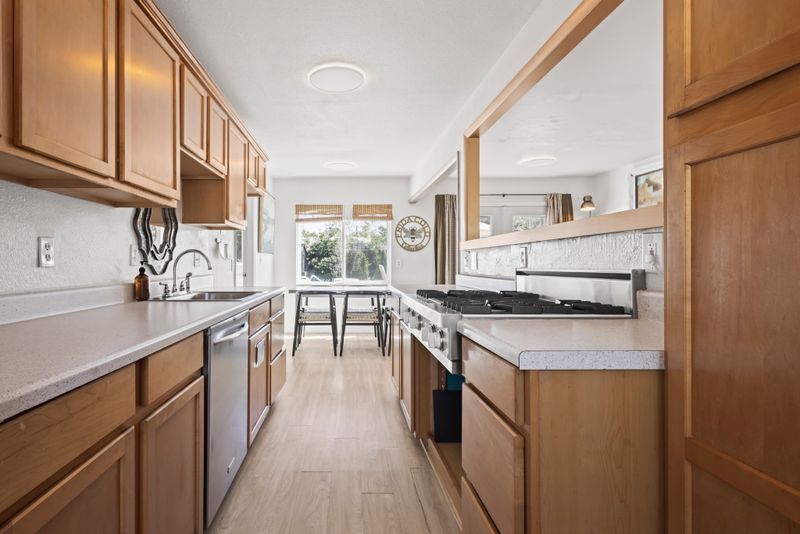 036549e3 257f 444c 852d 965cb453d8be homerunner