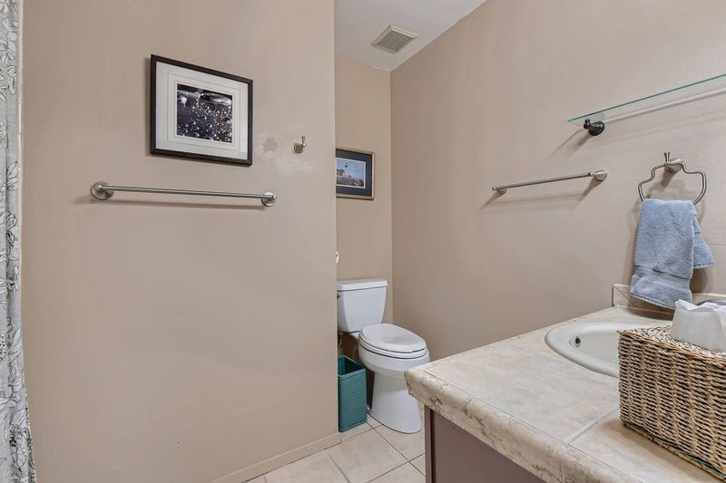 04dc3583 142e 4564 ac22 cd354118bce2 homerunner