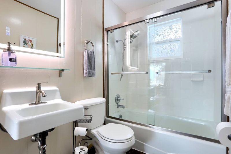 07372941 7ab2 48bd 9d65 83c9e3798925 homerunner