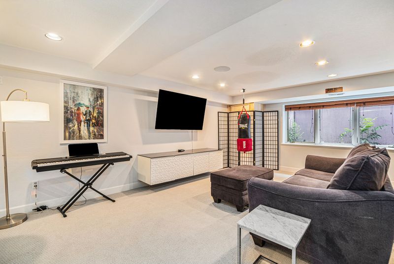 07e4e9b4 3fe9 47d8 87bd 4afa7d3017c3 homerunner