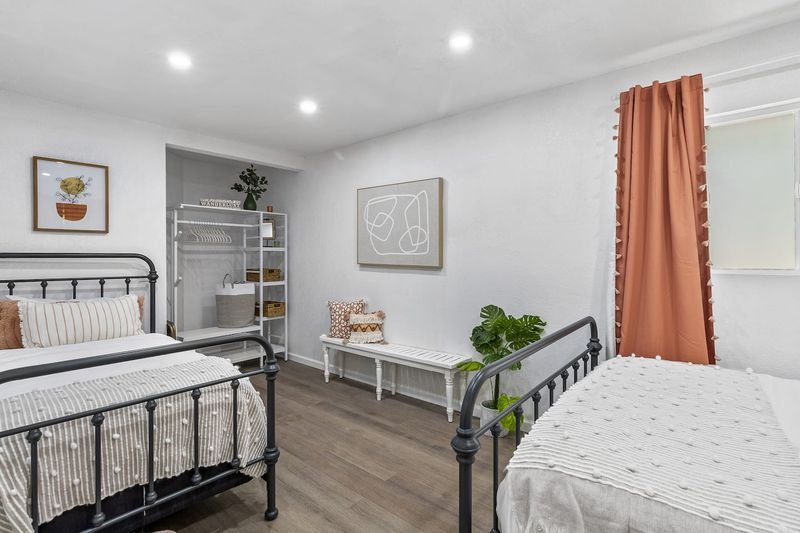 08dff42f edfc 4c8b ac8d 6bd3646b32c9 homerunner