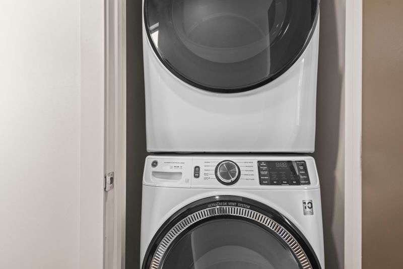 08fa0024 f064 4801 b597 9c4d3bea01cd homerunner