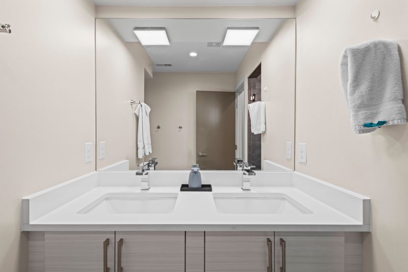 0f1e1a42 3ba7 4005 a805 8f93bb0f61e0 homerunner