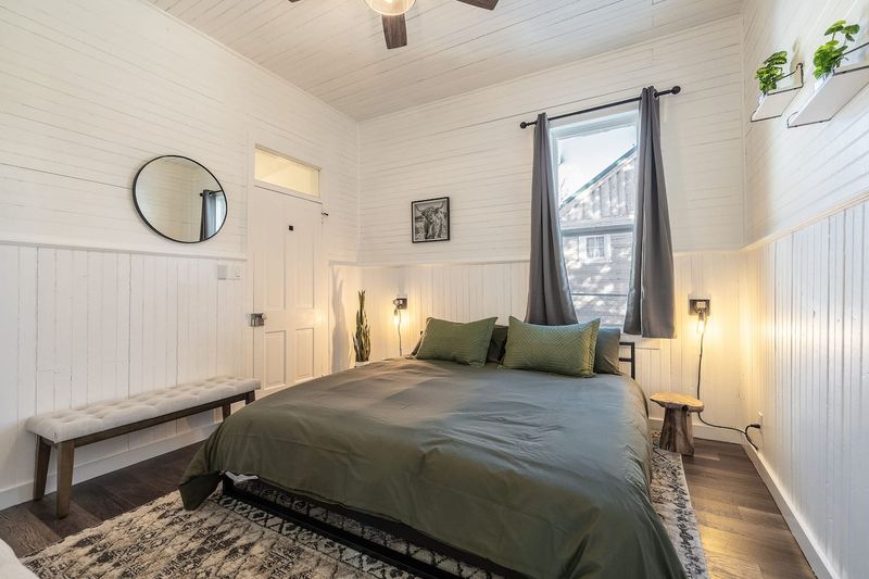 0f7f18f3 25c9 4691 b271 7594d2c209b5 homerunner