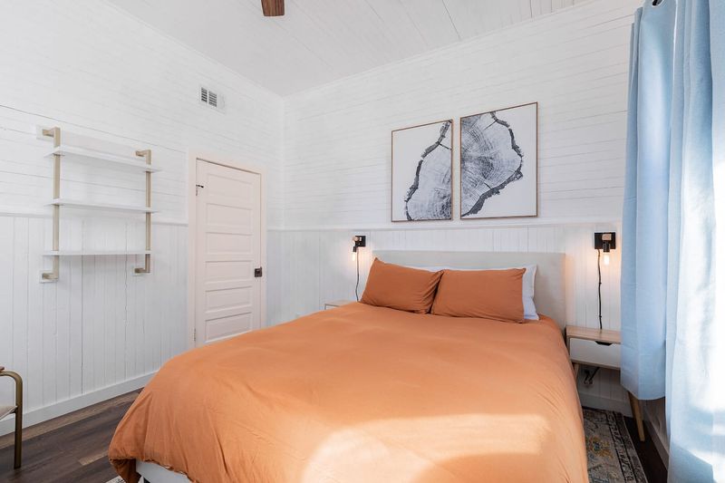 0fb9ea51 0827 4e23 83ac 0f78c65455dd homerunner